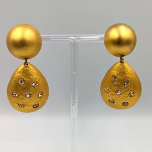 Vintage Norma Jean Large Etruscan Rivoli Matte Gold Tone Clip on Earrings